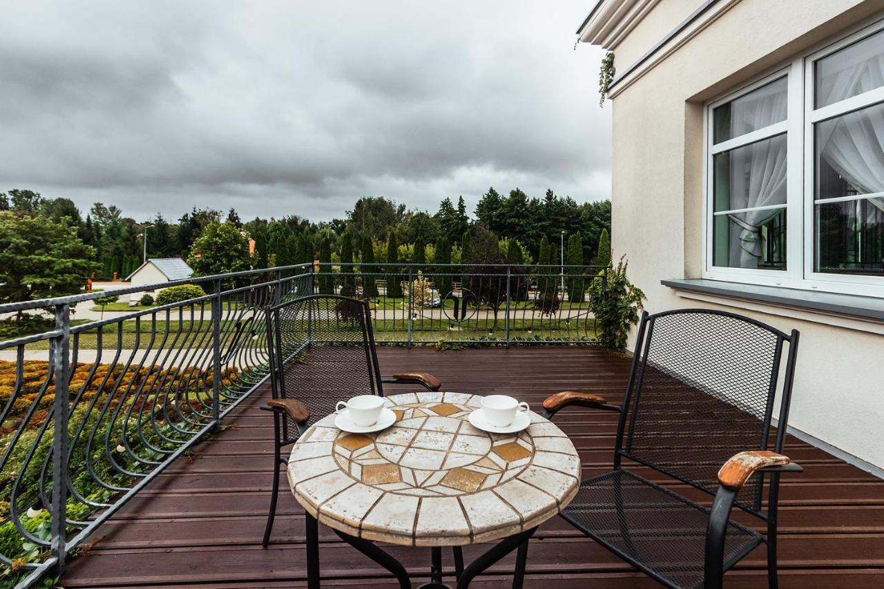 Dwór Dwikozy Exterior foto
